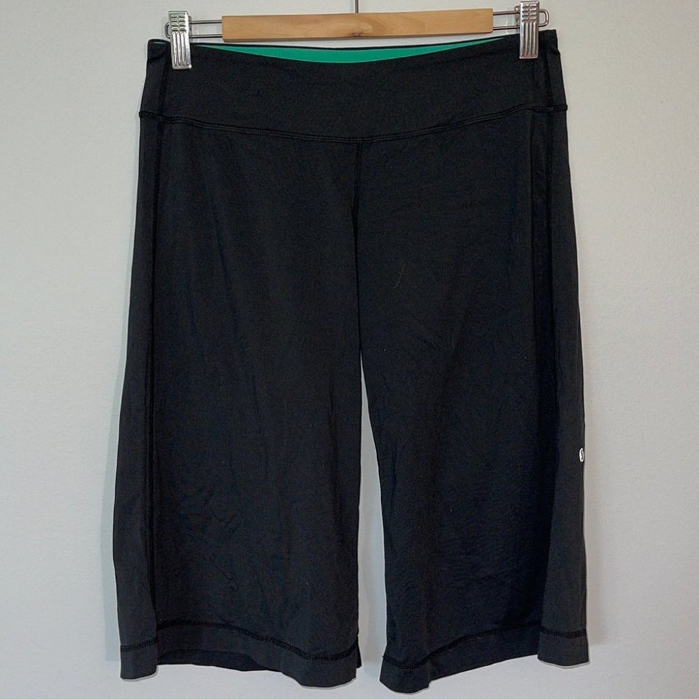 17 Lululemon Hula Crop